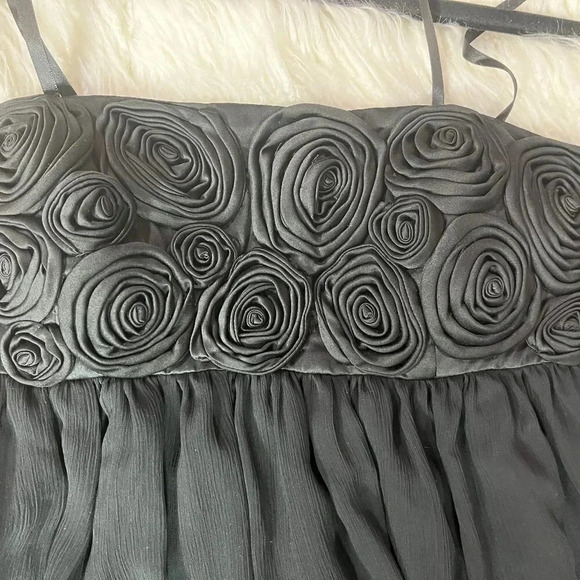 Black strapless dress by BCBG Paris in a size 4 - Picture 5 of 6